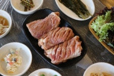 [SBS생방송투데이] 강릉 맛집으로 이름난 생갈비전문점 택지골!