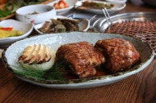 청송맛집 주왕산가든, 낭만적인 분위기 속에서 맛있는 식사 즐길 수 있어