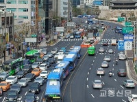 숭례문 버스정류장에 스마트 셸터