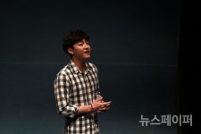 뮤직드라마 당신만이, 연극에서 펼쳐지는 부부의 희노애락