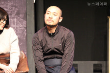 [연극人] 연극 "고백의 제왕" 의 황경하, 김태완 배우. "연극은 가장 복합적이고 원초적이며 불편한 행위"