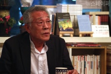 황석영, 책방이듬 낭독회 통해 한국 근대 문학에 대해 이야기하다