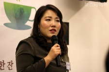 인간의 고통에 위로 건네는 소설 쓸 것... 이은선 소설가 신간 유빙의 숲 북 콘서트, 빨간책방에서 열려