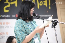 [포토] 오월문학제에서 낭독하는 광주의 오월