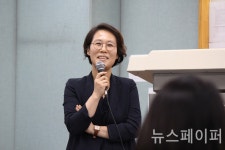 장르, 뉴 미디어를 만나다 : 대중서사학회가 들여다본 뉴미디어 시대와 대중서사