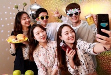 [황금연휴] 테마파크로 변신하는 현대백화점
