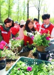 LG전자 임직원 2천명, 평일봉사휴가제 …환경보호 자원봉사