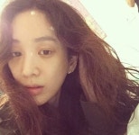 마녀의 법정 정려원, 굴욕 없는 민낯 셀카 얼굴이 화풀이하기 시작