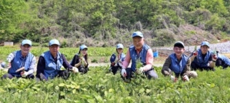 신동아건설, 일사일촌 봉사...영월 덕전마을 일손 도우며 13년째 나눔실천