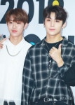 [포토] 골든차일드 동현-Y, 브이와 따봉 (2019 케이월드 페스타)