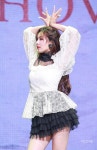 [포토] DAWN(던)-현아(HyunA), 환상의 커플 (FLOWER SHOWER & MONEY)