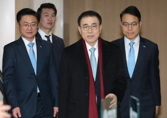검찰, '채용비리 의혹' 조용병 신한금융 회장 징역 3년 구형(종합)