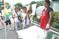 안산시 학교급식지원센터, 전통 떡 만들기 행사 진행