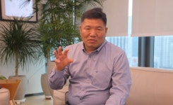 건강하고 정직한 흙의 산물 친환경농산물입니다