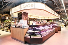 ‘뉴롯데 원년’ 맞아 이미지 쇄신 공들이는 롯데마트·슈퍼