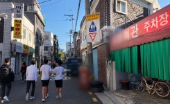 [현장] 학교 코앞에 즐비한 여관·노래방…법규 실효성 두고 논란