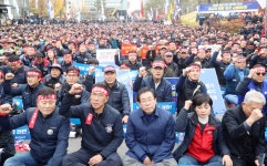 한국노총, “탄력근로제 추진계획 폐기 않으면 총력투쟁 국면”