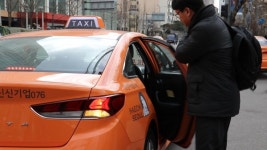 [르포] 말보다 따뜻한 침묵···청각장애인 택시를 타다