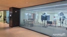 [현장] CJ올리브영 노하우 집약···성수동 랜드마크 등극