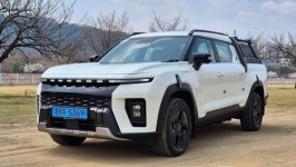 [시승기] 안정감·편의·효율 확보한 전기 픽업···KGM 무쏘EV