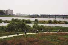 자전거 타고 하늘과 노을을 만나러 떠난다