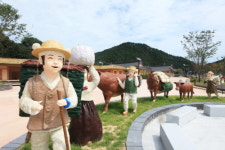 올 여름 휴가는 울진군 십이령 보부상 주막촌 에서