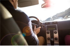 추석 장거리 운전 후 발생할 수 있는 목, 허리 통증 주의