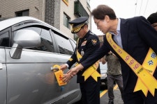 불법주차 24시간 앱으로 신고 ... 현장 확인 없이 과태료 부과