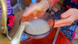 [EBS 한국기행] 하가마을 봄빛 빨래터…막걸리 장인 임복자 할머니 비법은?