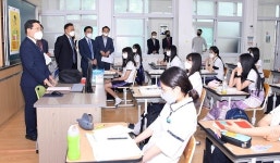 권오봉 여수시장, 여수여자중 찾아 방역상황 점검
