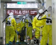 K방역 환상서 깨어납시다 … 청원 의사의 따끔한 한마디