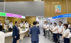 이승옥 강진군수, 민원실 방문해 친절 교육 실시