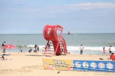 해운대해수욕장서 마스크 착용 거부하고 폭언한 50대 ... 첫 경찰 입건