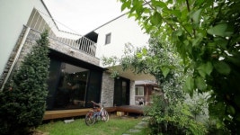 [EBS 건축탐구-집] 문경 신현리 시골집, 두 지붕 아래 한 가족…삼대의 시간을 잇다