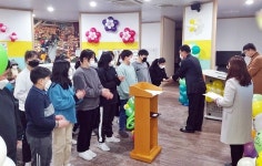 장흥군 회진장학회, 관내 초등학교 졸업생 전원에게 장학금 수여
