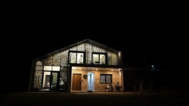 [EBS 건축탐구-집] 김해 十자형 주택, 양평 큐브블럭 오유당…풍경 머무는 창