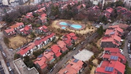 [EBS 건축탐구 집] 서촌 명물 옥인연립, 구로구 항동 그린빌라…오래된 빌라를 산 부부