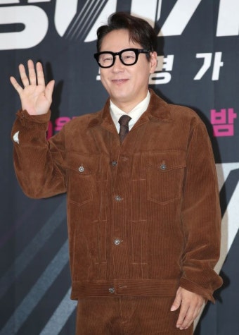 윤종신, 오디션 프로그램 '걸스걸스 온 파이어' 프로듀서로 합류