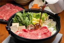 [손영한의 서울맛 인생맛] 맛과 멋이 있는 스키야키