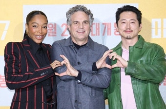 '미키 17' 마크 러팔로, '어벤져스2' 이후 10년 만에 내한