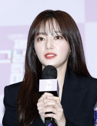 '학폭 논란' 송하윤, '찌질의 역사' 3년 만에 공개