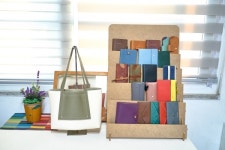 지속 가능한 소비를 고민하는 이들이 가죽공예에 빠지는 이유