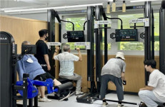 AI 기반 헬스기구로 운동 효과↑... 어르신 위한 스마트피트니스센터 개소