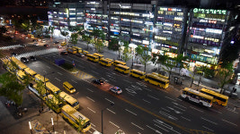 [사진] 밤 10시 넘어도 불 꺼지지 않는 학원가