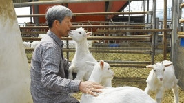 바른 먹거리 골고루 나누는 게 평화죠