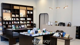 장례지도사 일하며 서점 운영하는 전도사 목회와 현장 분리되지 않아…교회 밖에서 일하는 것도 목회
