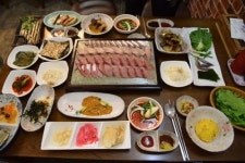 제주공항 근처 횟집 ‘사방팔방횟집’, 저렴한 회코스 제공