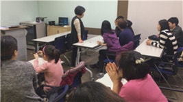 성동구립성수도서관에서 열리는 다문화인 대상 한국어 교실