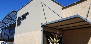 남아프리카공화국 서점에 만민중앙성결교회 이재록 목사 저서 유통