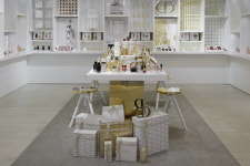 다양한 이벤트와 특별한 혜택 마련 디올 뷰티, 롯데 백화점 본점 홀리데이 팝업 스토어 오픈